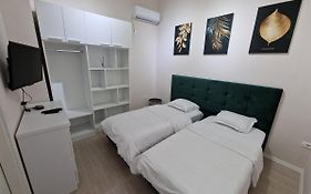 Hq Apartment In Center